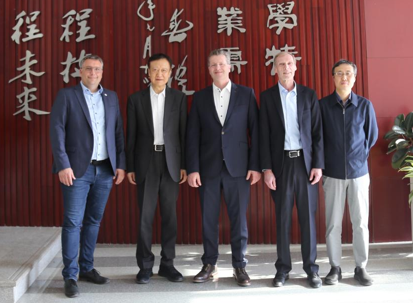 德国工程师协会主席 Lutz Eckstein一行到访过程工程研究所